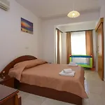 Star House